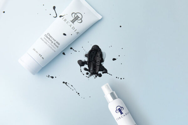 Charcoal Milk Clarifying Mask