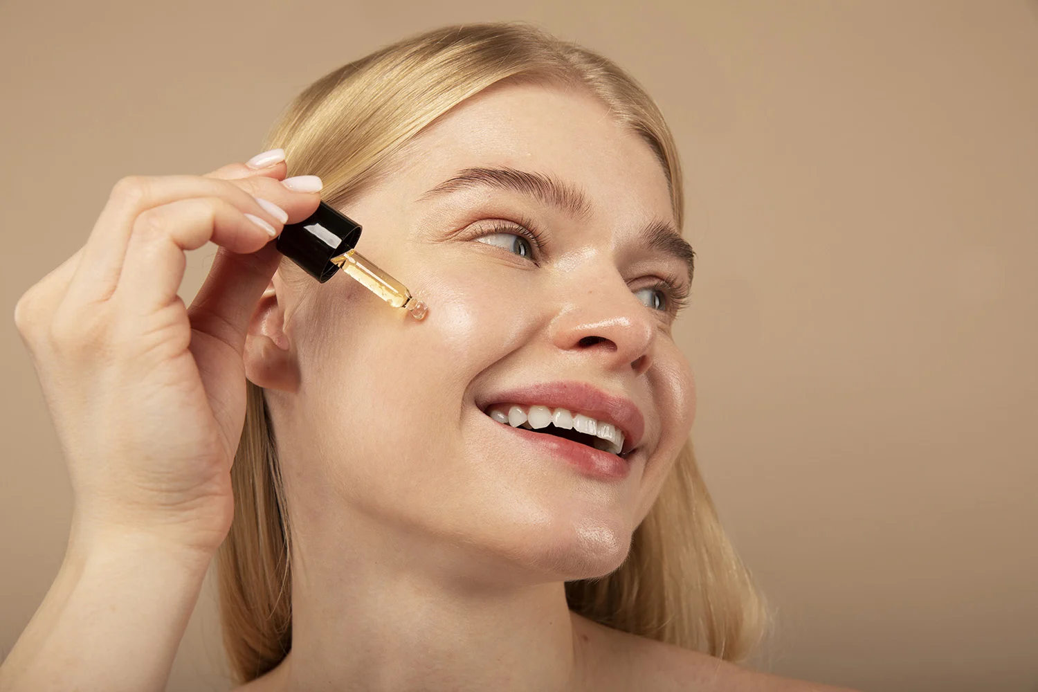 Anti-aging péče o pleť – hlavní, co stojí za to vědět, a séra Circadia