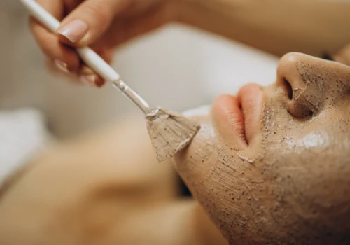 Průvodce profesionálními pleťovými peelingy Circadia