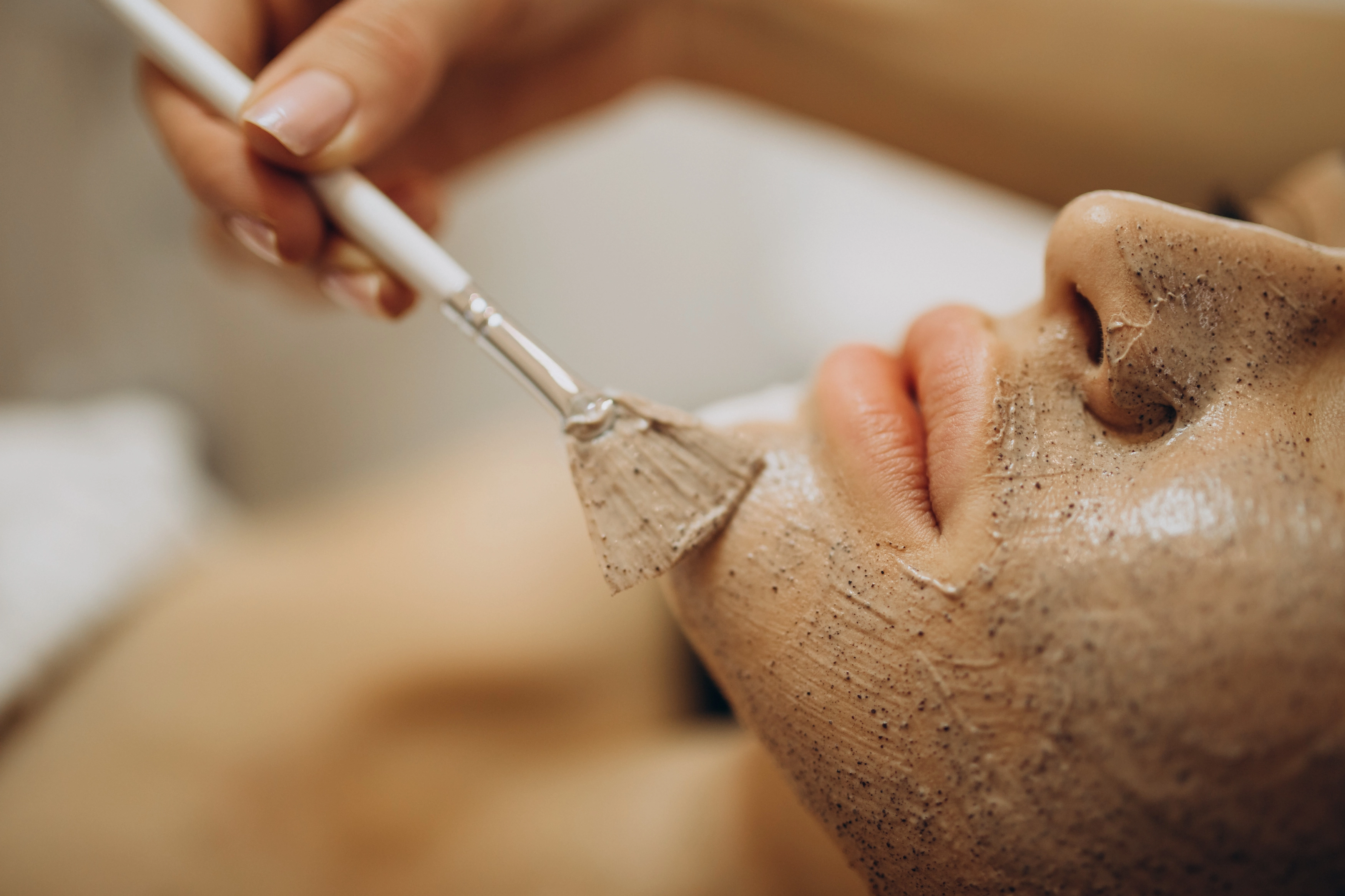 Průvodce profesionálními pleťovými peelingy Circadia